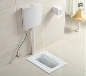 蹲便器前出水與化妝品安全 如何避免意外污染